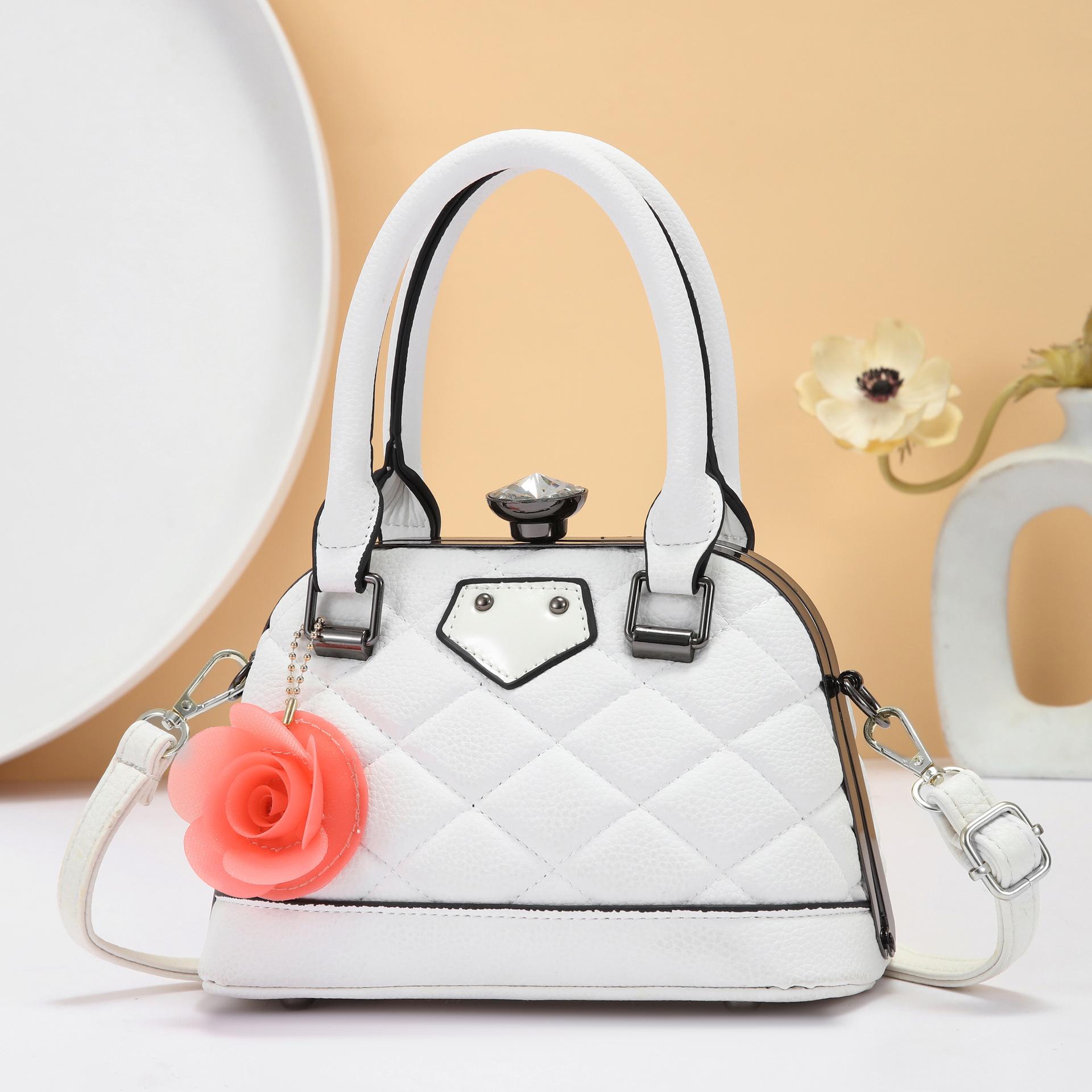 

Diamond dinner steel frame bag shell bag texture handbag exquisite shoulder bag 2025 21*11*14 белый