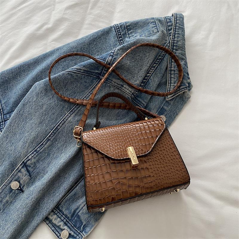 Stylish and atmospheric single shoulder portable lizard pattern texture women's square bag, European and American trendy and niche design bag women