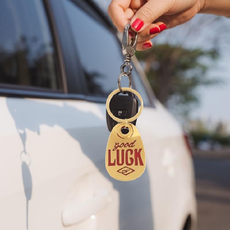 Fashionable Unisex Key Chain With Inspirational Detail Motivational Good Luck Pendant Key Holder Accessories