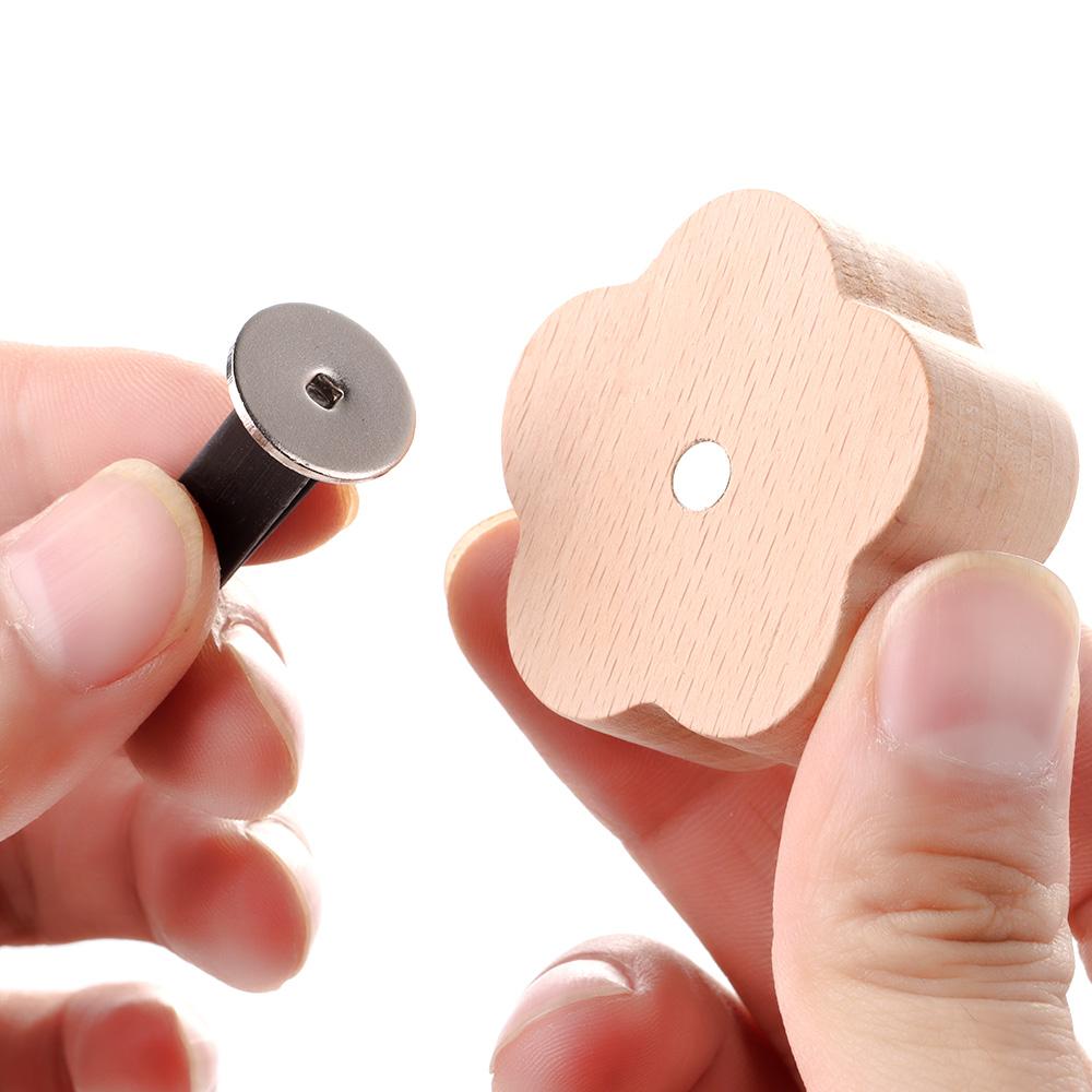 1Pc Diffused Wood Aroma Essential Oil Diffuser Essential Oil For Sleep Flower Shape Wooden Essential Oil Aromatherapy Car Supply Air Fresheners 2