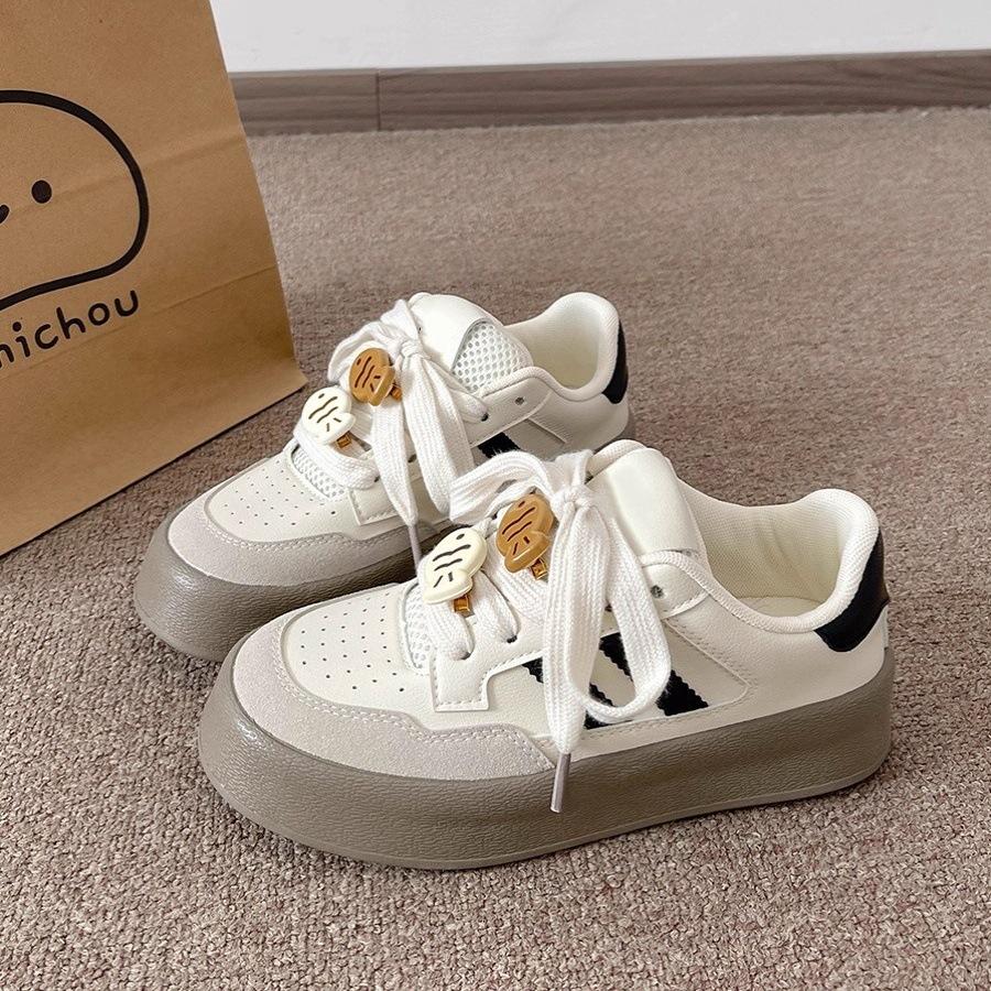 High-value summer casual board shoes women's new niche non-collision versatile shoes thick-soled white shoes women