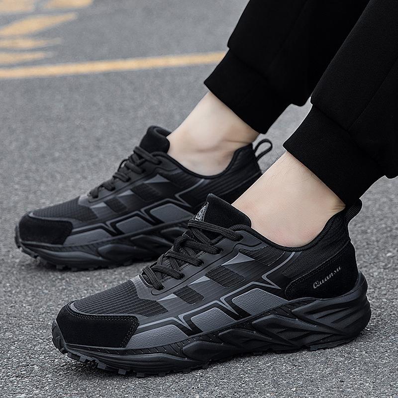 Spring new men's black non-slip and wear-resistant running shoes soft-soled casual sports men's shoes waterproof and lightweight dad shoes