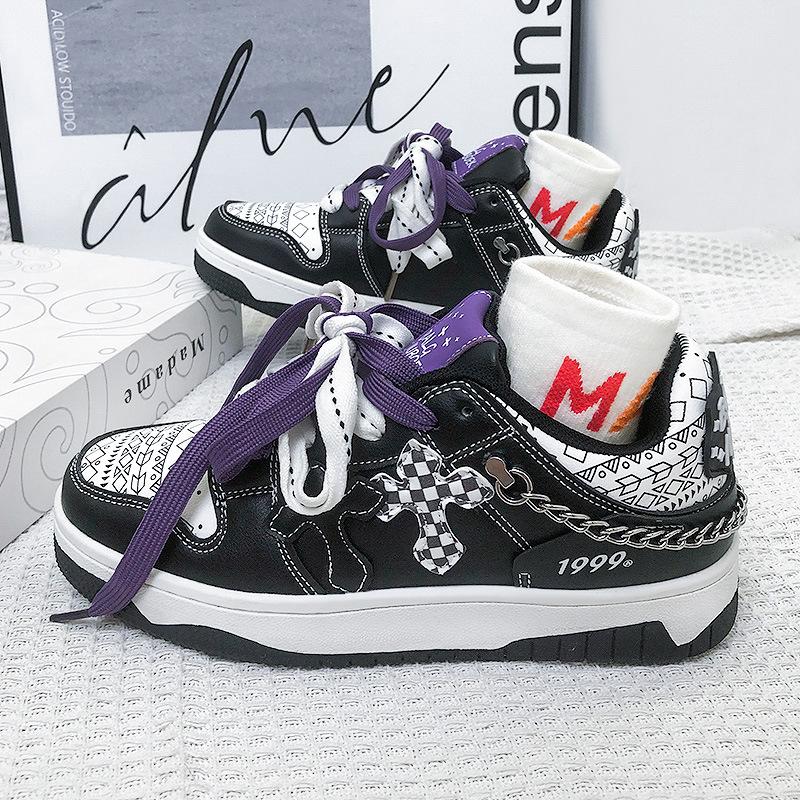 New Versatile China-Chic Super Fire Couple Skateboarding Shoes Wear resistant Lightweight Casual Shoes Student Sneakers