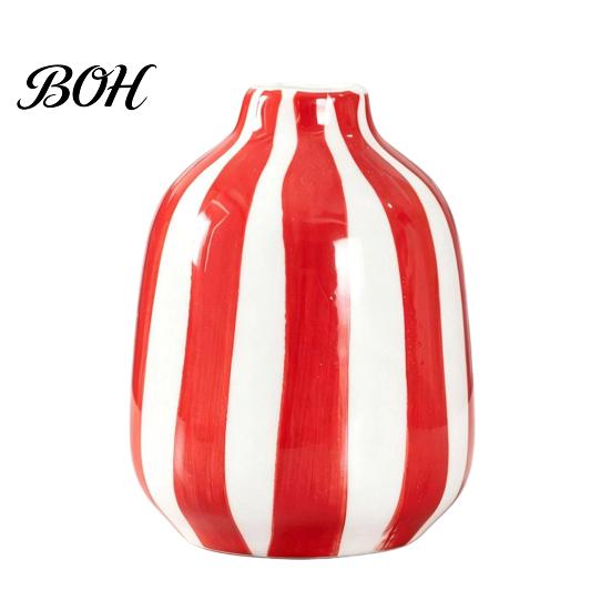 Decorative Flower Holder for Modern Interior Striped Ceramic Vase, Minimalist Versatile Vase Courtyard And Balcony Living Room Office Table
