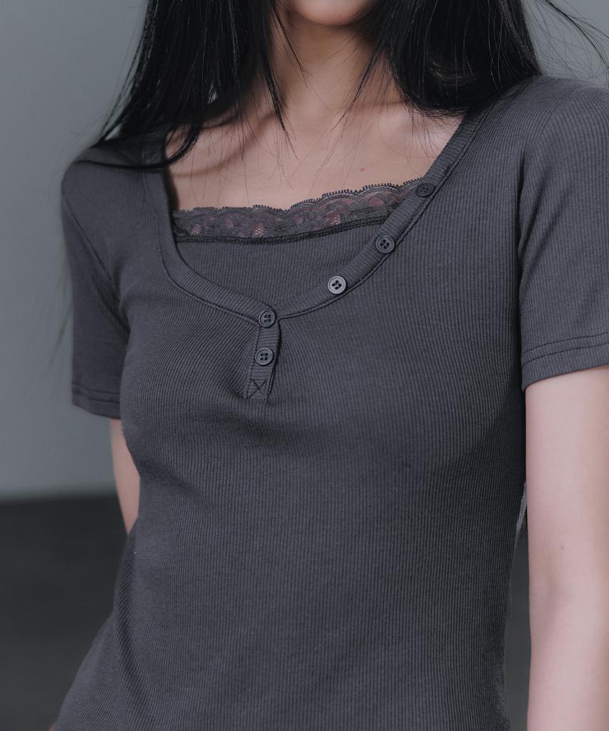Geulouhaideu Dane Lace Button Short Sleeve T-Shirt_Charcoal