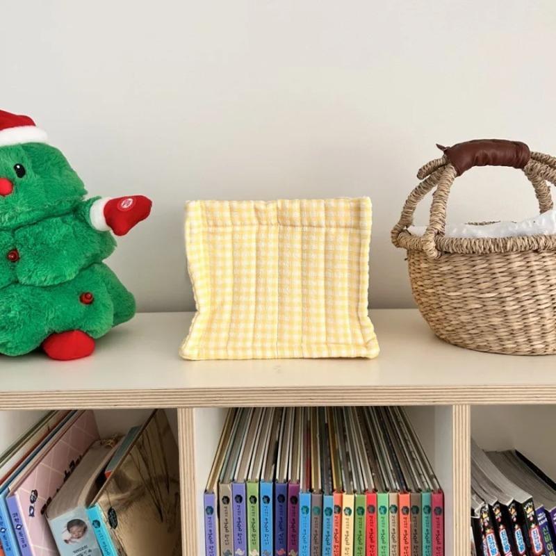 1Pcs Ins Korean Style Quilted Checkered Fabric Storage Basket Cosmetics Suntries Storage Box Home Simple Desktop Organizing Basket