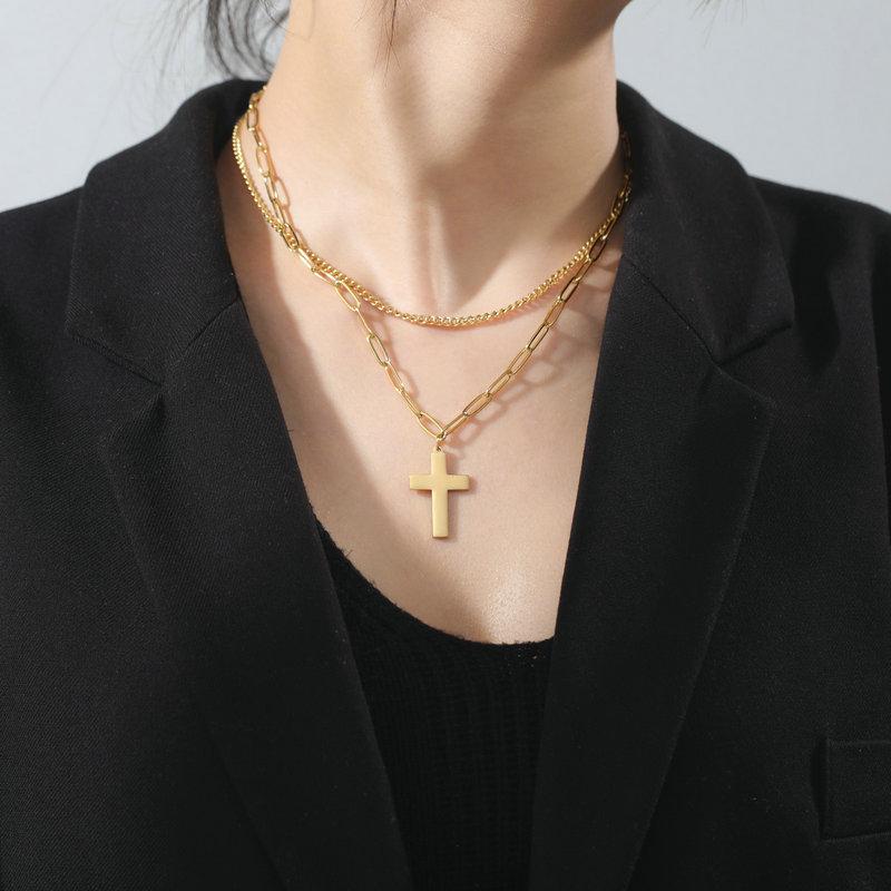 Classic Minimalist Titanium Steel Cross Pendant Necklace Unisex Summer Jewelry Tarnish Resistant Fashion Accessory