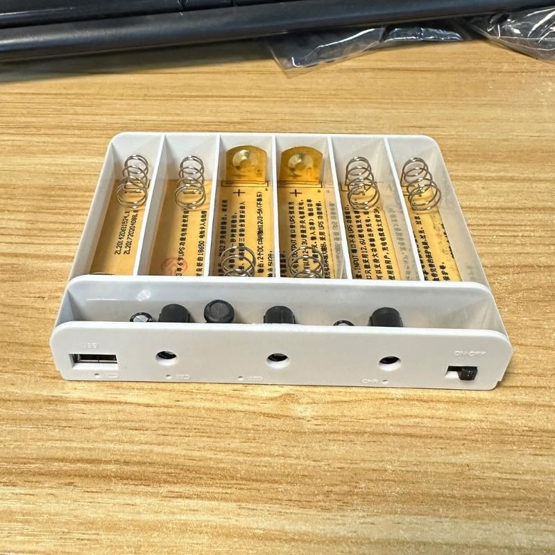 USB 5V 9V 12V Ausgang 6x 18650 Akku UPS Powerbank Box für Tablets CCTV Kameras LED Lautsprecher Router Handy