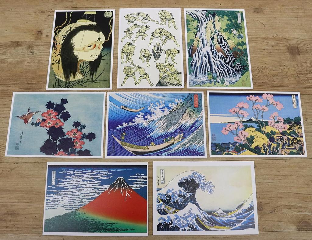 souvenir postcards featuring prints by Hokusai cards Japanese-made Ukiyo-e (8 included)