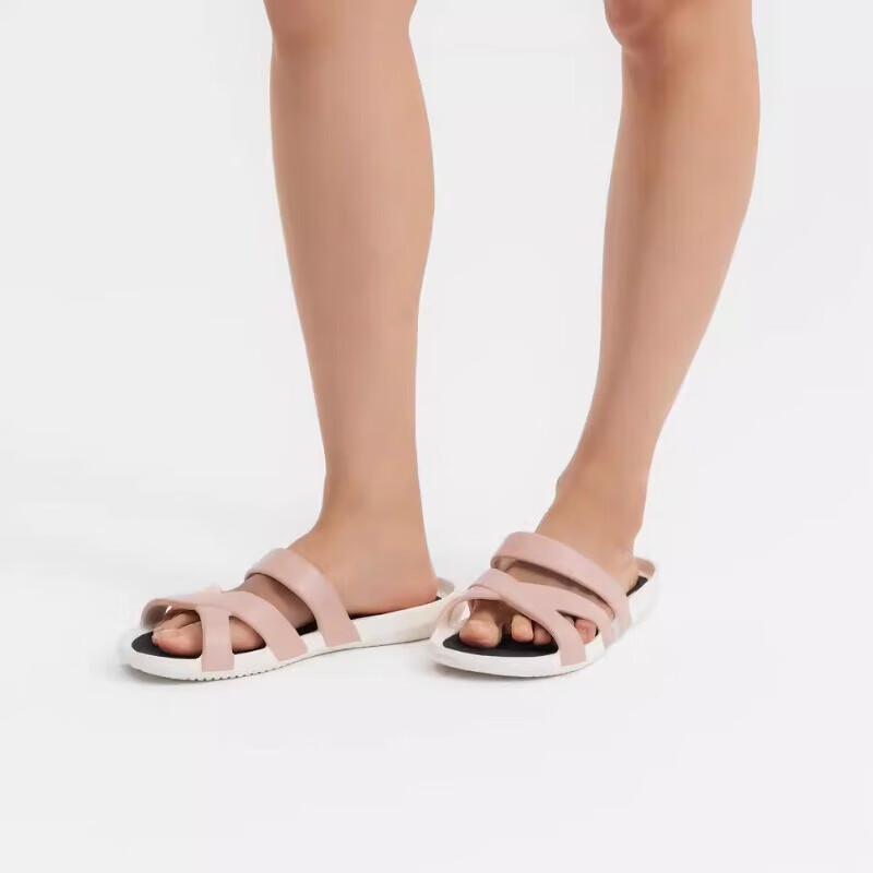 Женские шлепанцы для плавания и пляжа от Decathlon