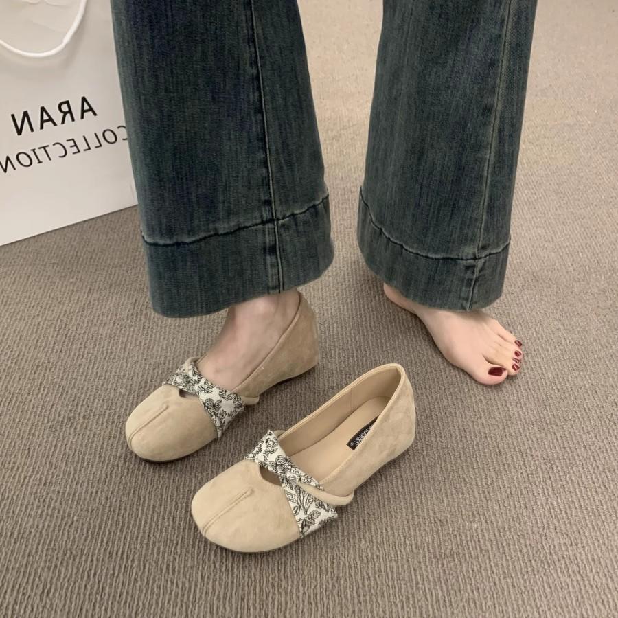 Retro Inner Height Increase Mary Jane Shallow Mouth Single Shoes Women's 2025 New Spring and Summer French Skirt Ballet Shoes Children