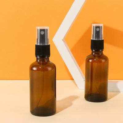 Set di 2 flaconi spray in vetro ambrato da 50 ml con nebulizzatore fine vuoti per oli essenziali, profumi, soluzioni detergenti