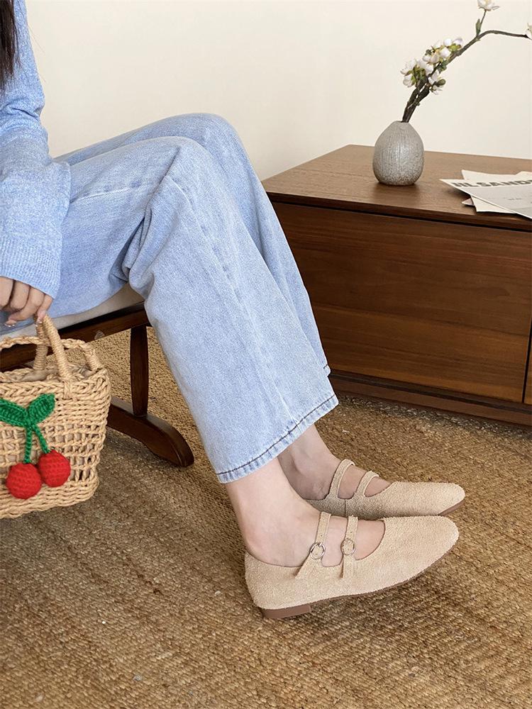 Leather Retro Mary Jane Soft-soled Beanie Shoes Women's Autumn 2025 Soft-soled Commuter Women's French One-word Buckle Shoes Tide