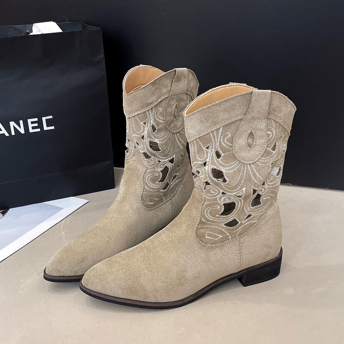

Hollow pointed western cowboy boots ethnic style retro boots versatile thick heel embroidery breathable thin short boots 35 бежевый