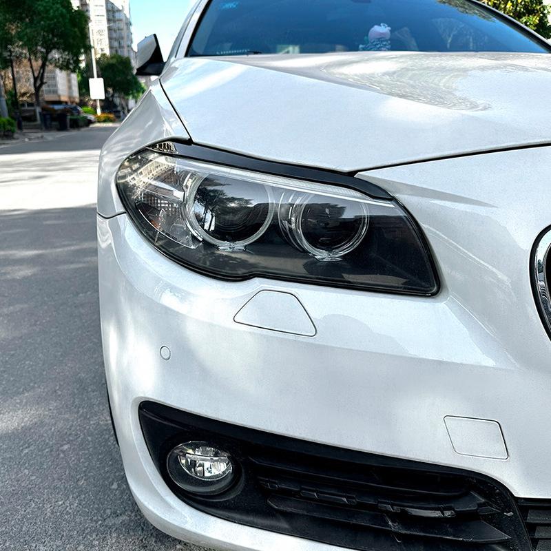 1 Paar Scheinwerfer-Augenbraue Augenlid Lampenverkleidung Abdeckung Für BMW 5er F10 F11 F18 2011-2014 Glänzend Schwarz Böser Stil Aufkleber