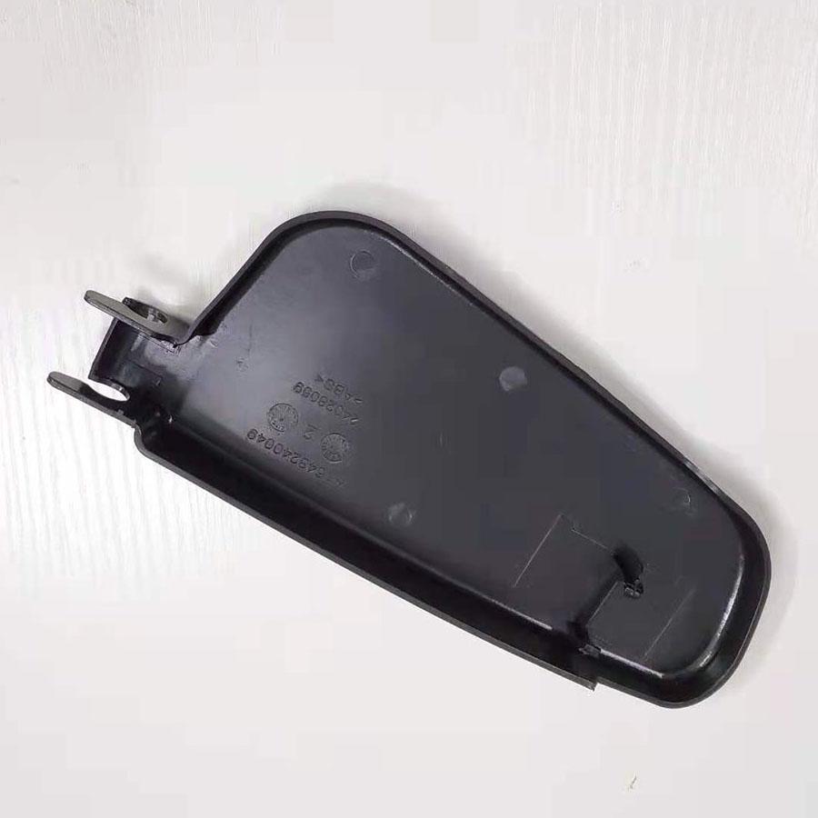 Windshield Wiper Washer Arm Cap Cover Right Side #1648240049 For Mercedes-Benz