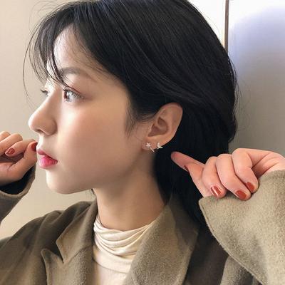 Bright Tide Korean U-shaped Earrings Small Temperament Personality New Stud Female Star Moon Ear Bone Ear Clip