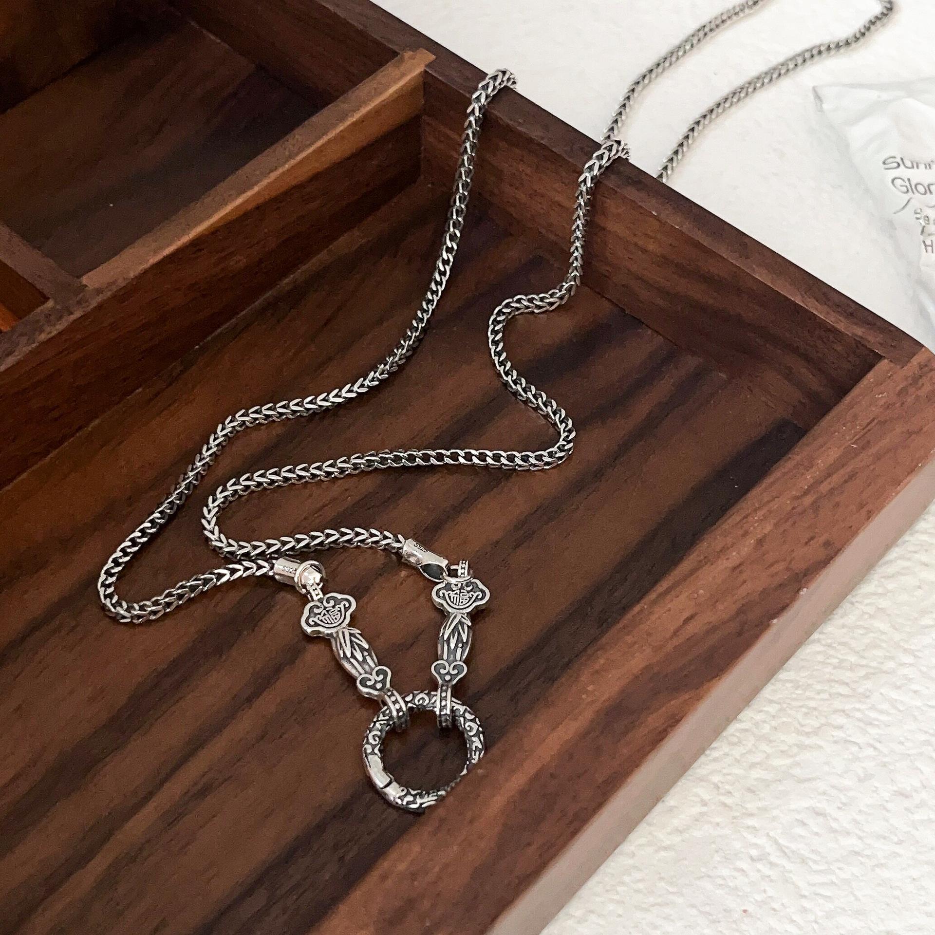 

Yinruitai S925 Sterling Silver Chinese Style Circle Pendant Necklace - Unisex and Versatile Sterling Silver