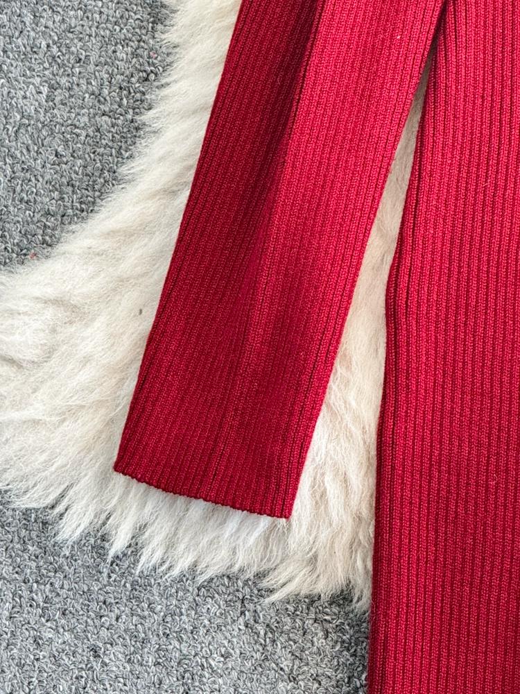 Осенне-зимнее платье с длинными рукавами — фото 9