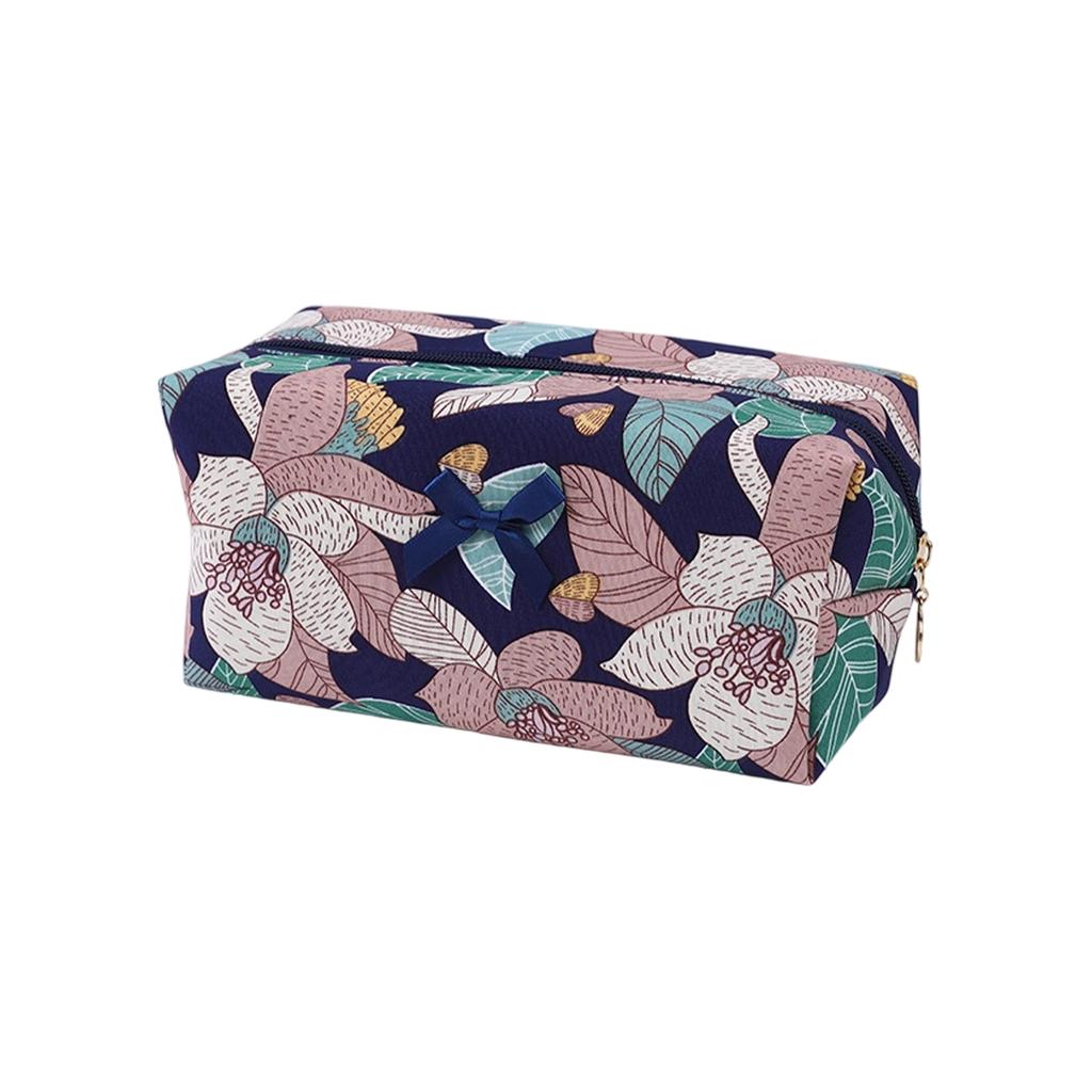 Quilted Cosmetic Bag with Floral Print Large Capacity Makeup Organizer Travel Toiletry Storage Pouch for Women