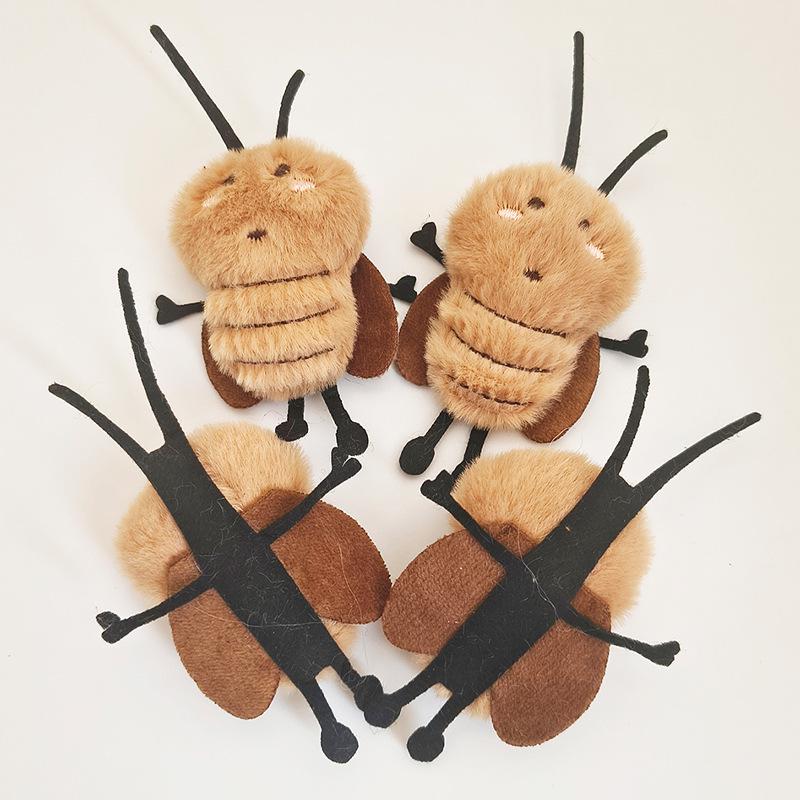 Funny Cartoon Cockroach Plush Keychain Pendant for Backpack Decoration