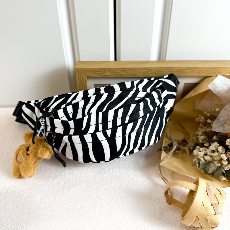 Cute Lightweight Cartoon Kids Chest Bag With Trendy Leopard And Zebra Patterns