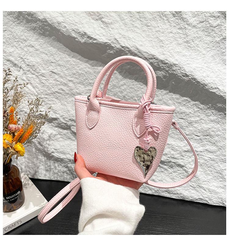 Portable Bucket Bag Summer New Niche Trendy Casual Shoulder Bag Premium Messenger Bag