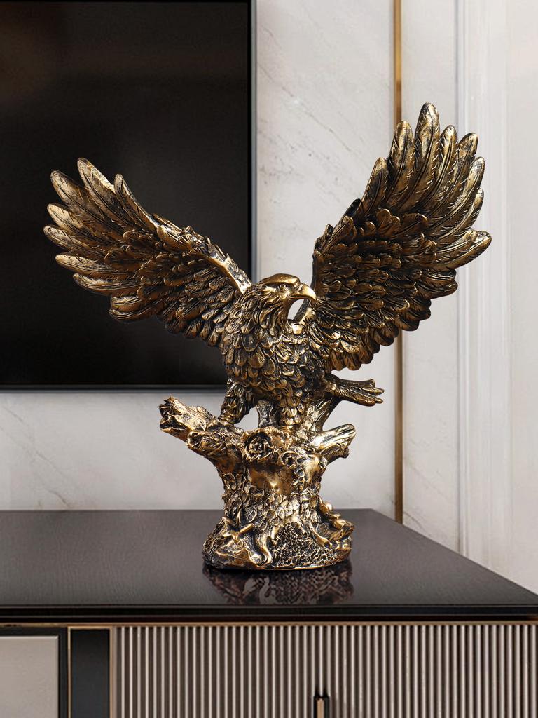 Eagle Standing on Tree Stump Statue, Resin Animal Sculpture, Home Decorative Accessories for Bedroom, Living Room, and Foyer