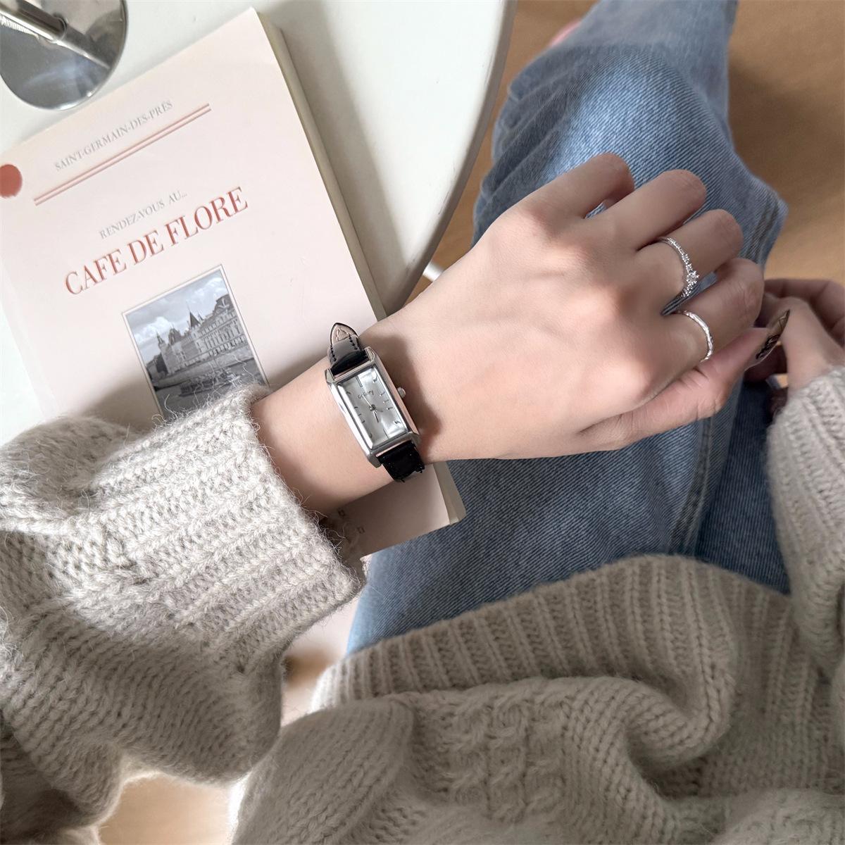 Gold Rectangular Women S Watch Simple Light Luxury High Value Women S Belt Watch Watch Supply