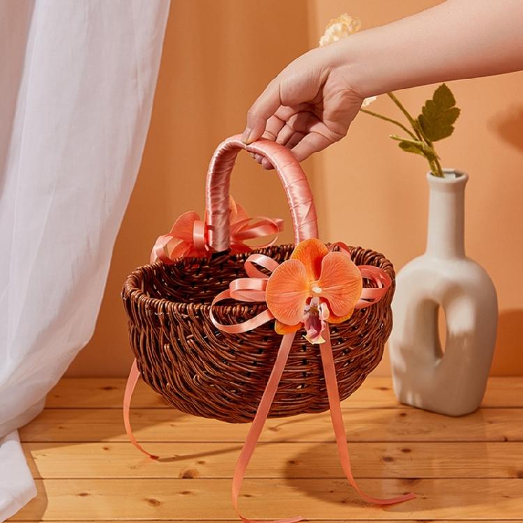 Fashionable Small Wicker Flower Girl Baskets with Pearls Detailing and Ribbon for Wedding Decoration and Candy Storage