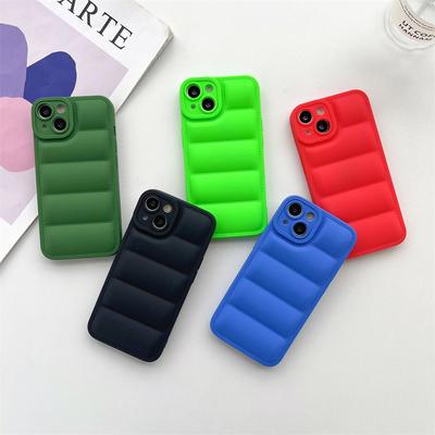 Die einfarbige TPU-Daunenjacke ist für die Handyhülle Apple 16 und Simple 14Pro Anti-Drop 12XR Creative 11 geeignet.