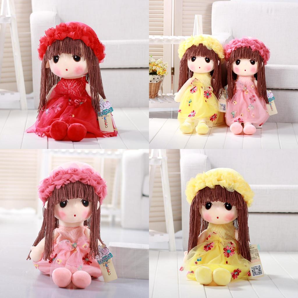 Vacker Barnplyschdocka Leksak Bedårande Prinsessplyschleksak Med Charmig Klänning