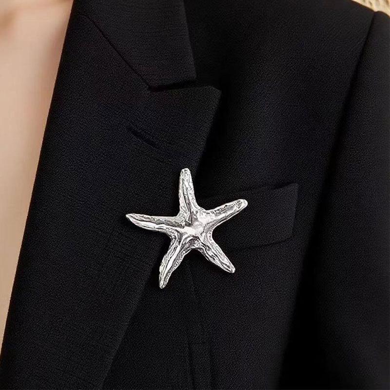 Luxuriöse Edelstahl-Seestern-Brosche: Elegante Anstecknadel für Damen-Anzugjacken