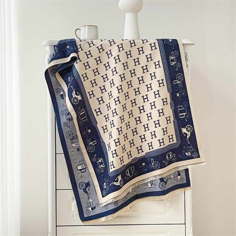 Retro carriage warm shawl fashion letter imitation cashmere double-sided decorative scarf autumn and winter with thickened scarf