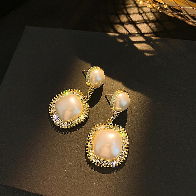 Baroque-style Pearl and Rhinestone Gold Earrings