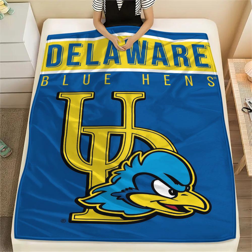 Delaware Fightin' Blue Hens Print Flannel Blanket High Quality Warm Comfortable Cover for All Seasons Perfect for Gifts Home Decor