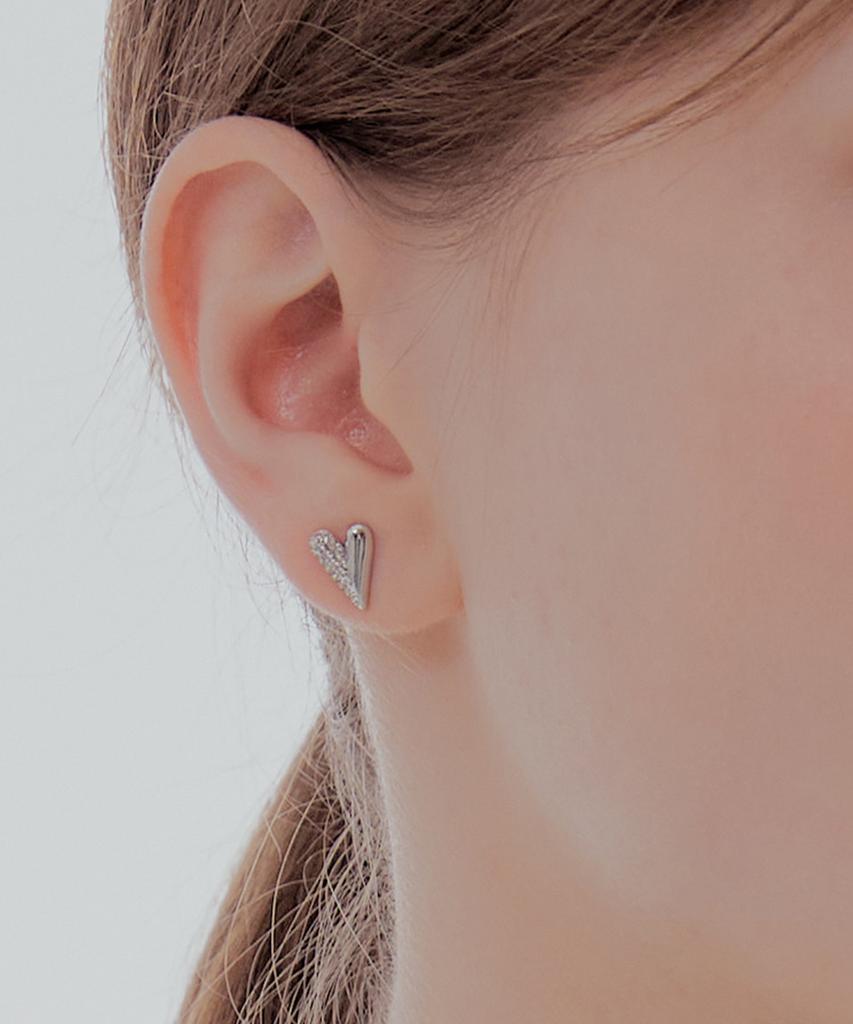 Jyddm 925 Half And Half Heart Earrings