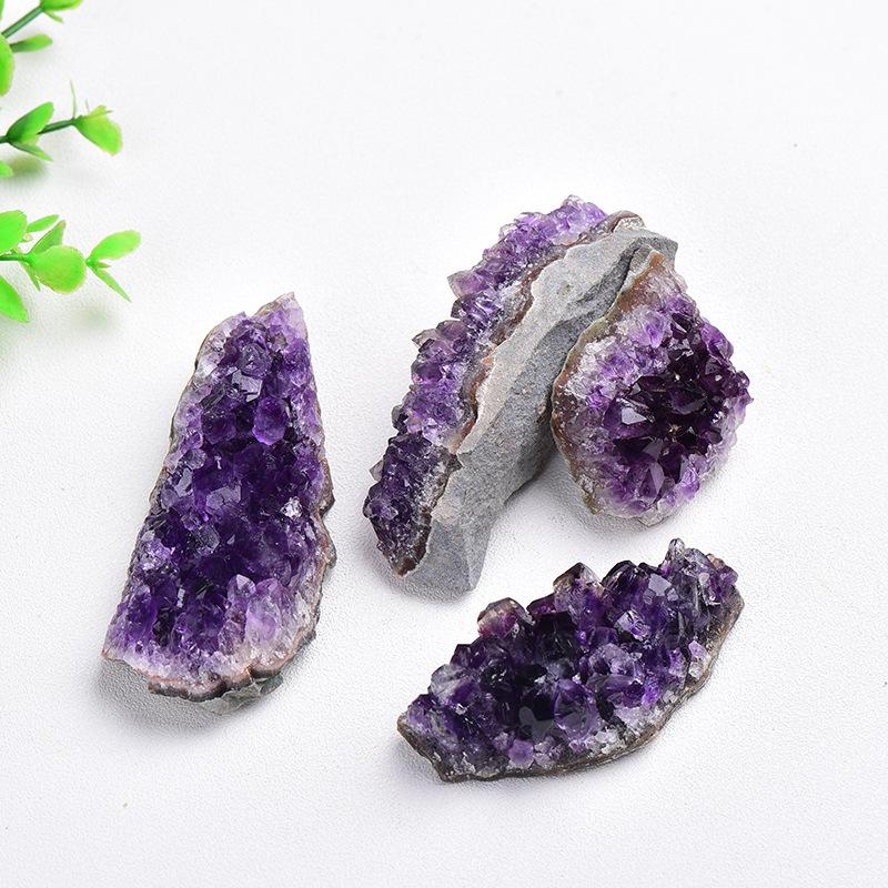 Natural Lucky Crystal Amethyst Mineral Crystal Ornaments Home Decorations Mini Lucky Healing Natural Brazilian Crystal Decoration Auto Parts