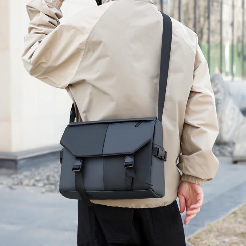 Men's Waterproof Oxford Crossbody Shoulder Bag