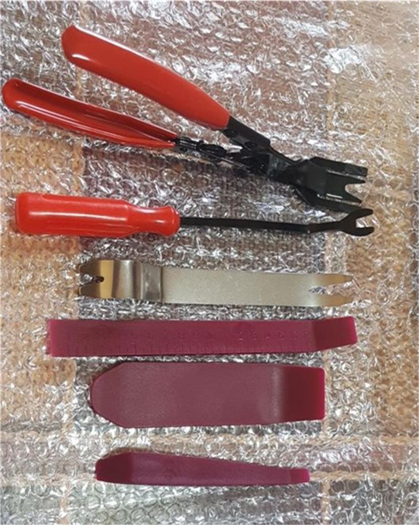 650 Pcs Boxed Four Layer Car Fastener Clip Retainer Rivet + 6Pcs Mixed Tool Kit