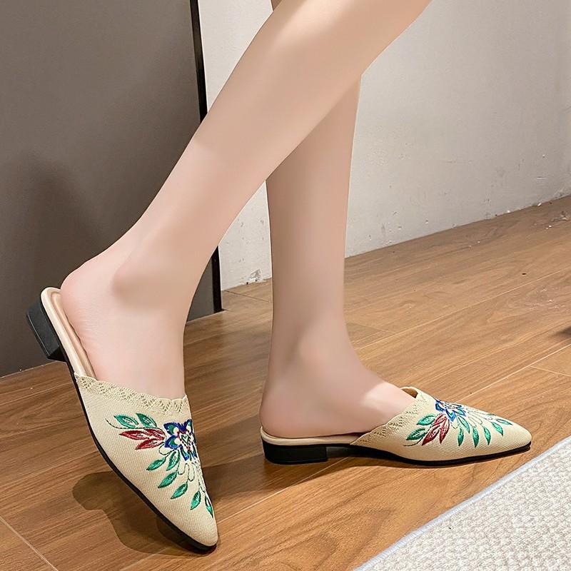 Fashion Slippers Shoes for Women Mules Luxury Designer Embroidery Ethnic Style Low Heel Home Sandals Female New In Fashion
