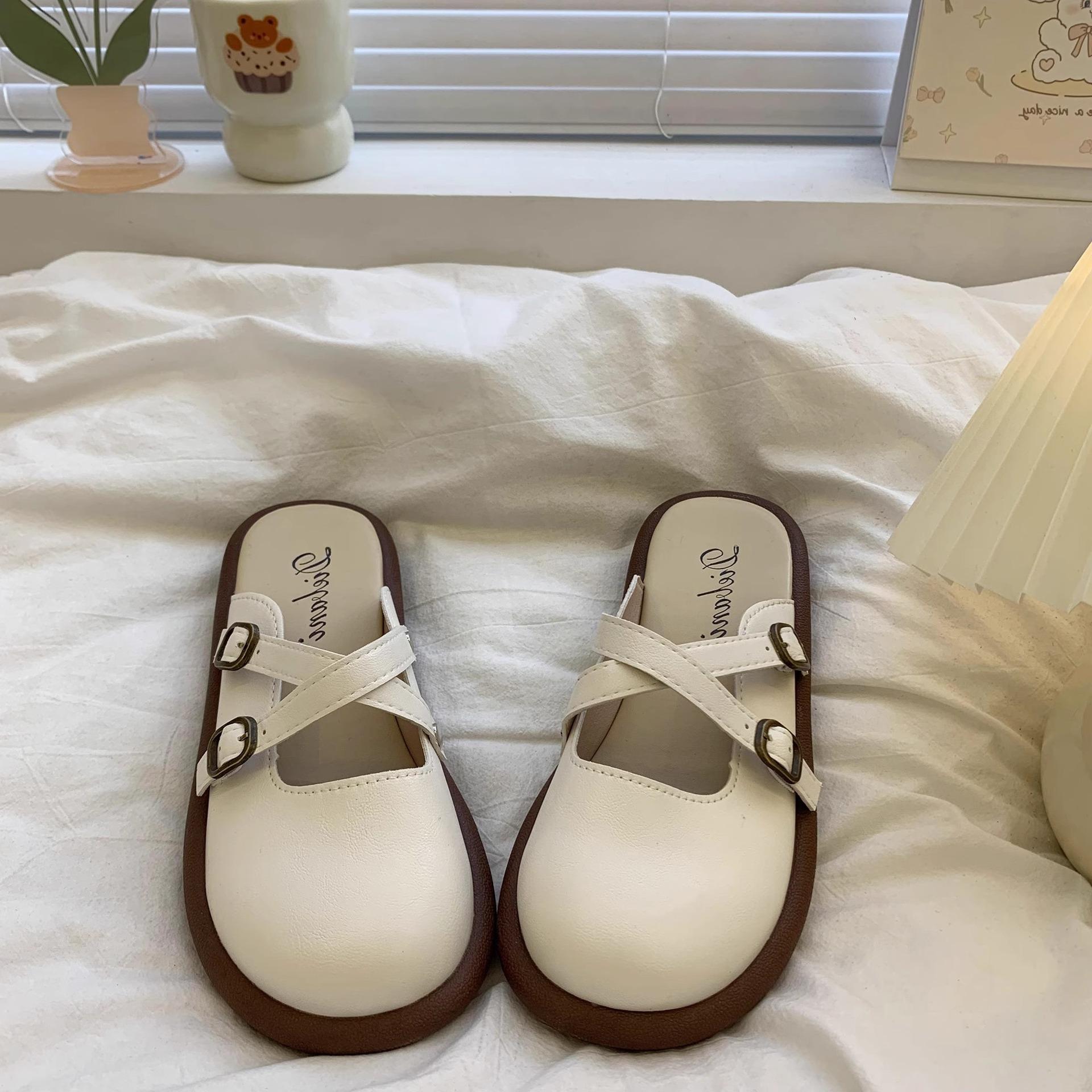 

Lazy people pedal flat-bottomed half-slippers with one foot, women s spring and summer new baotou wear soft-soled sandals 40