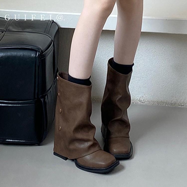 Square Head Thick Heel Short Boots Women's Autumn and Winter Boots 2025 French Retro Short Boots Western Suede Warehouse Tube Martin Boots