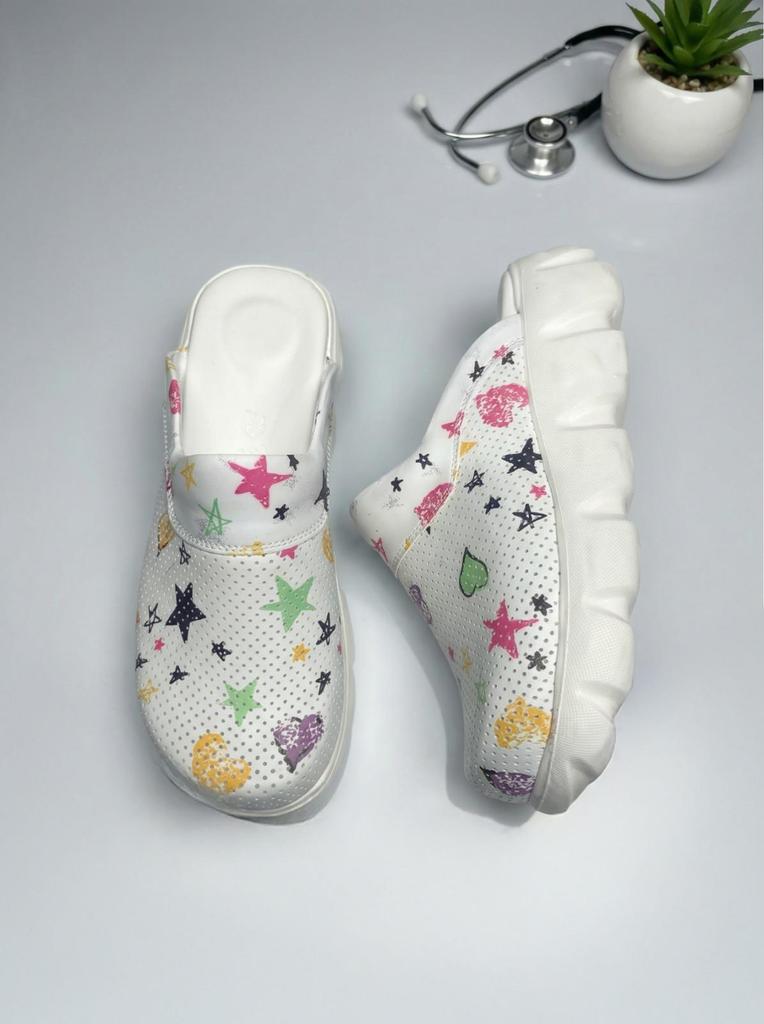 Women Light Sole Medical Clogs Sabo Hospital Shoes Non-Slip Slipper Nurse Doctor Midwife Surgical Sandals