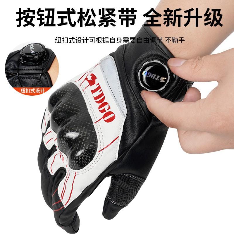 Winter Thermal Motorcycle Gloves With Carbon Fiber Knuckle Protection Touchscreen Compatible Unisex Adult Riding