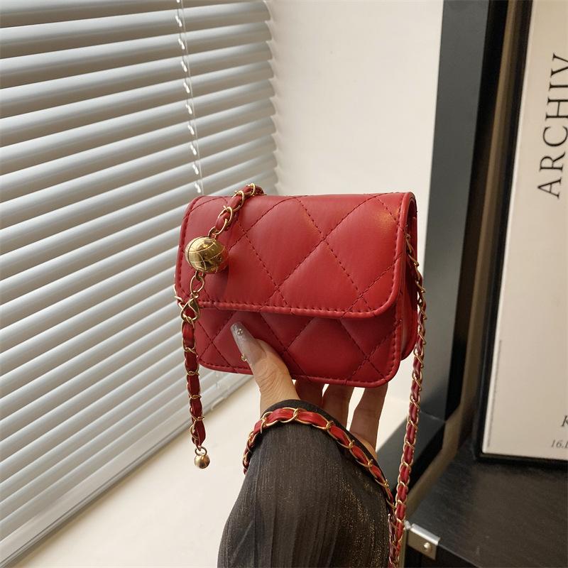 

Детские сумки, модная и универсальная трендовая цепочка, сумка-мессенджер принцессы для девочки, цепочка в стиле маленького ароматного ветра, наушники, кошелек для мелочи. красный