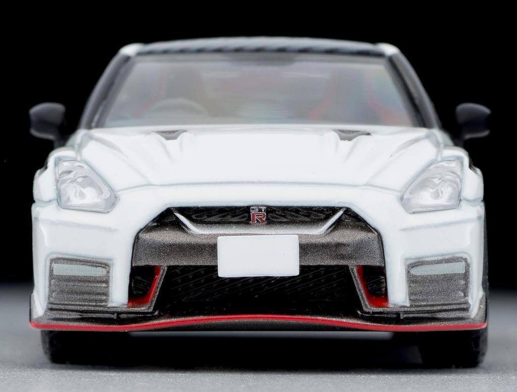 Tomica Limited Vintage Neo 1/64 Scale LV-N217a Nissan GT-R NISMO 2020 Model (White, Finished Product) 312482