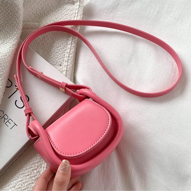 Niche design small bag women's bag 2025 new summer texture shoulder messenger bag high-end portable mini bag