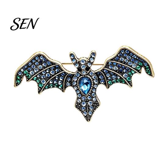 Bat Shaped Pin Halloween Rhinestone Brooch, Retro Gothic Lapel Punk Style Animal Badge Pin, Jewelry Accessory for Clothing Bags Scarves Sweaters Metal