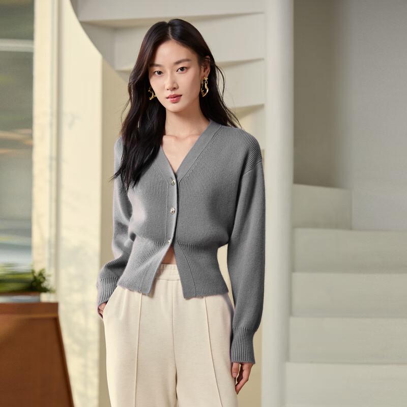 

ELLASSAY Women s V-Neck Knit Cardigan S